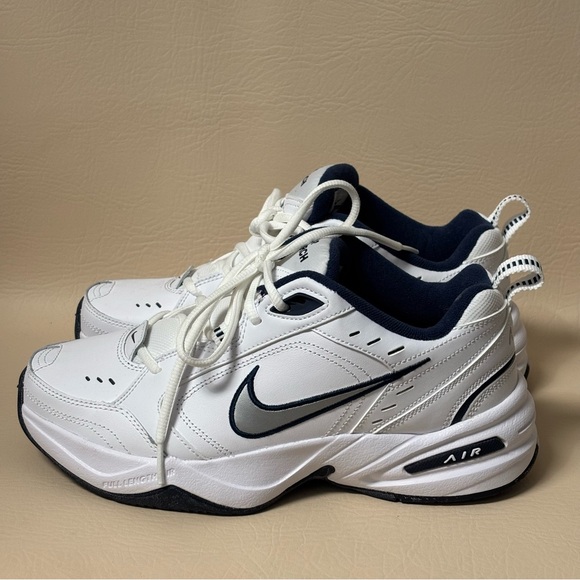 MEN'S NIKE AIR MONARCH IV
TRAINING SHOES Size 7 - Picture 1 of 8